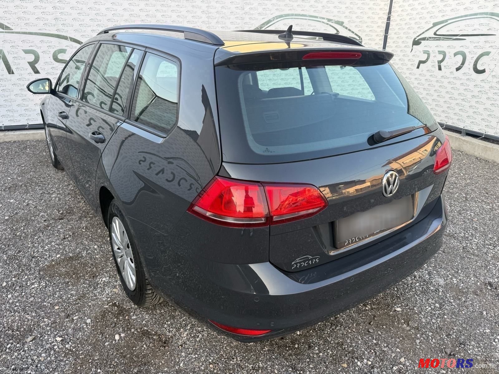 2016' Volkswagen Golf VII Variant photo #6