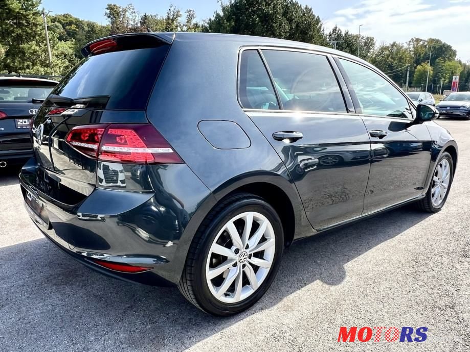 2016' Volkswagen Golf 7 1,6 Tdi Bmt photo #3