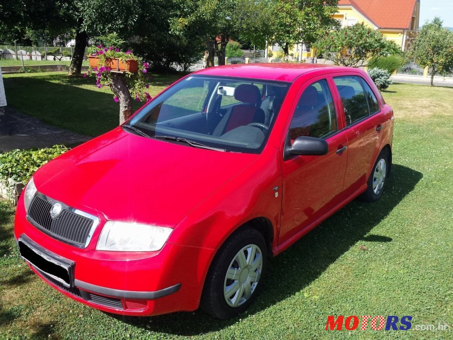 2001' Skoda Fabia photo #1