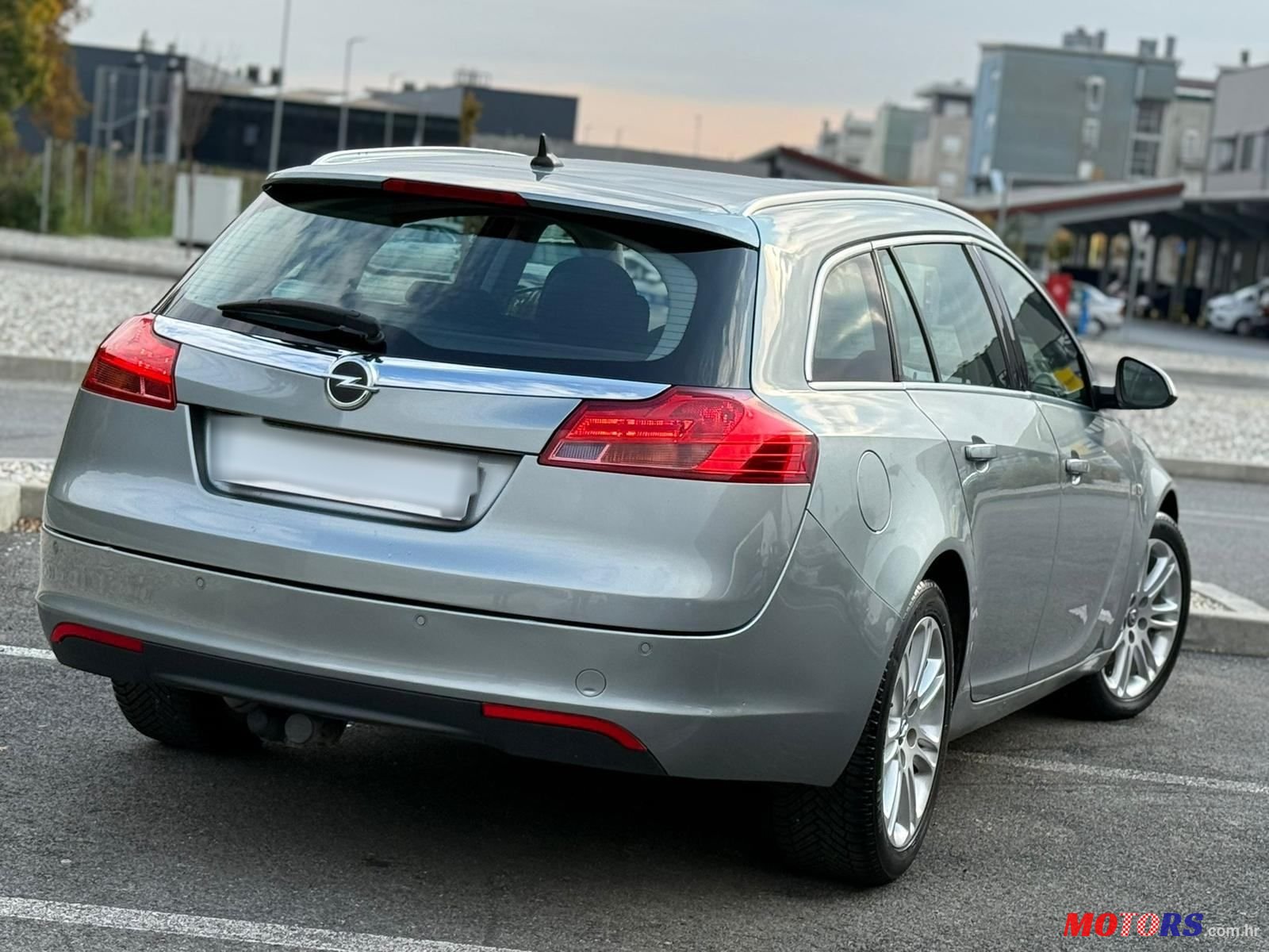 2012' Opel Insignia Karavan photo #3