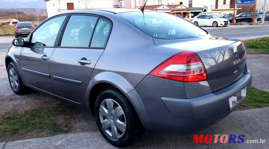 2009' Renault Megane photo #4