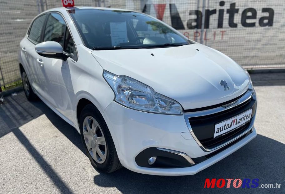 2017' Peugeot 208 1,6 Bluehdi photo #1