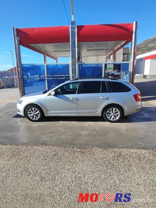 2018' Skoda Octavia Combi photo #3