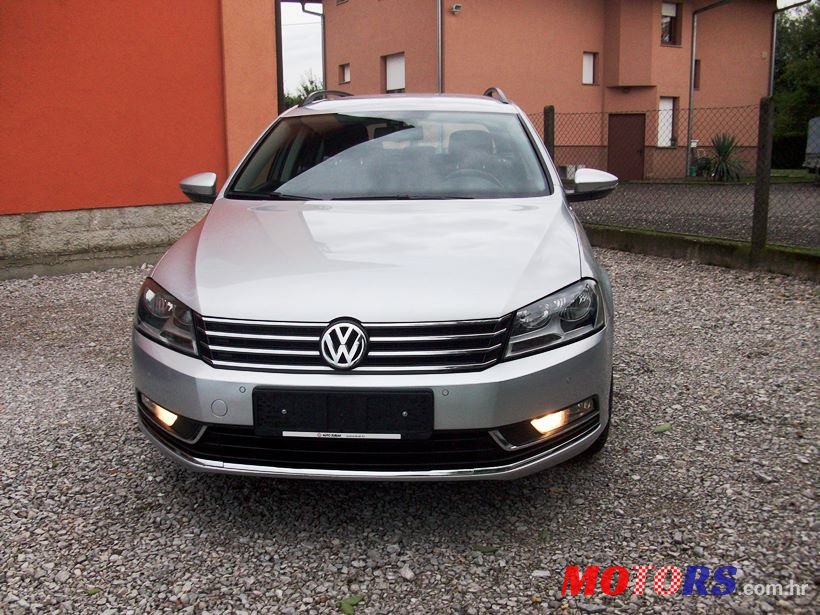2012' Volkswagen Passat photo #1