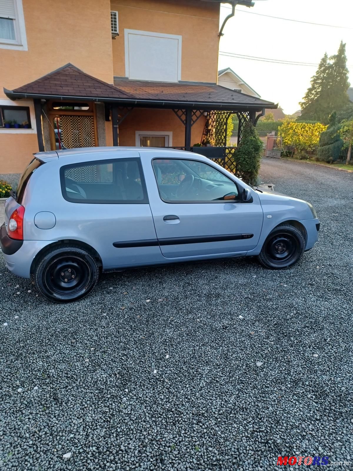 2004' Renault Clio 1,2 16V photo #4