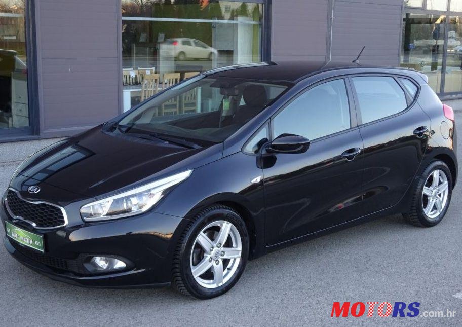 2013' Kia Ceed (Cee'D) 1,4 Crdi Ex photo #1