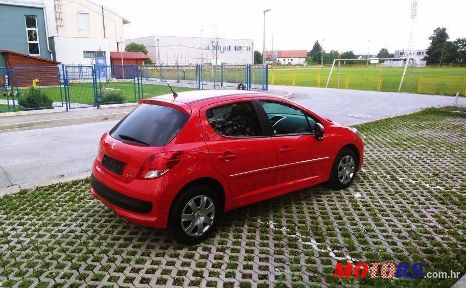2011' Peugeot 207 1,6 Hdi photo #3
