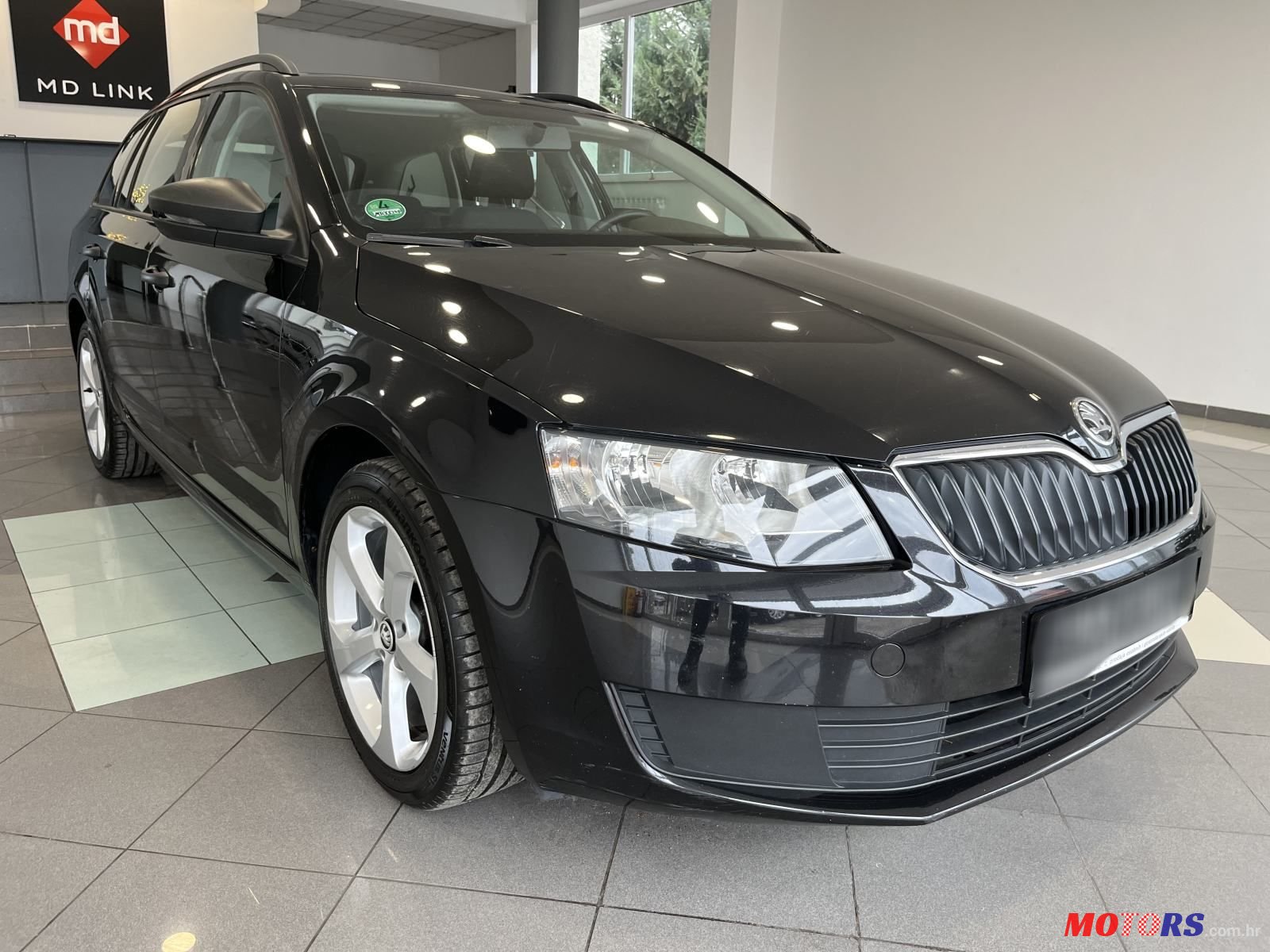 2014' Skoda Octavia Combi photo #3