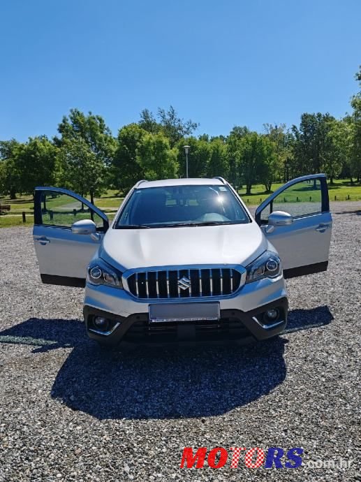 2018' Suzuki SX4 S-Cross 1.0 photo #3