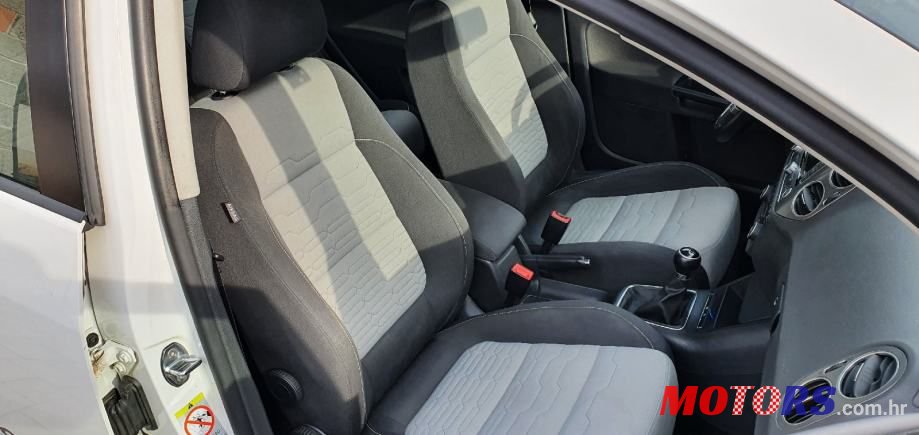 2011' Volkswagen Golf Plus 1,6 Tdi photo #6