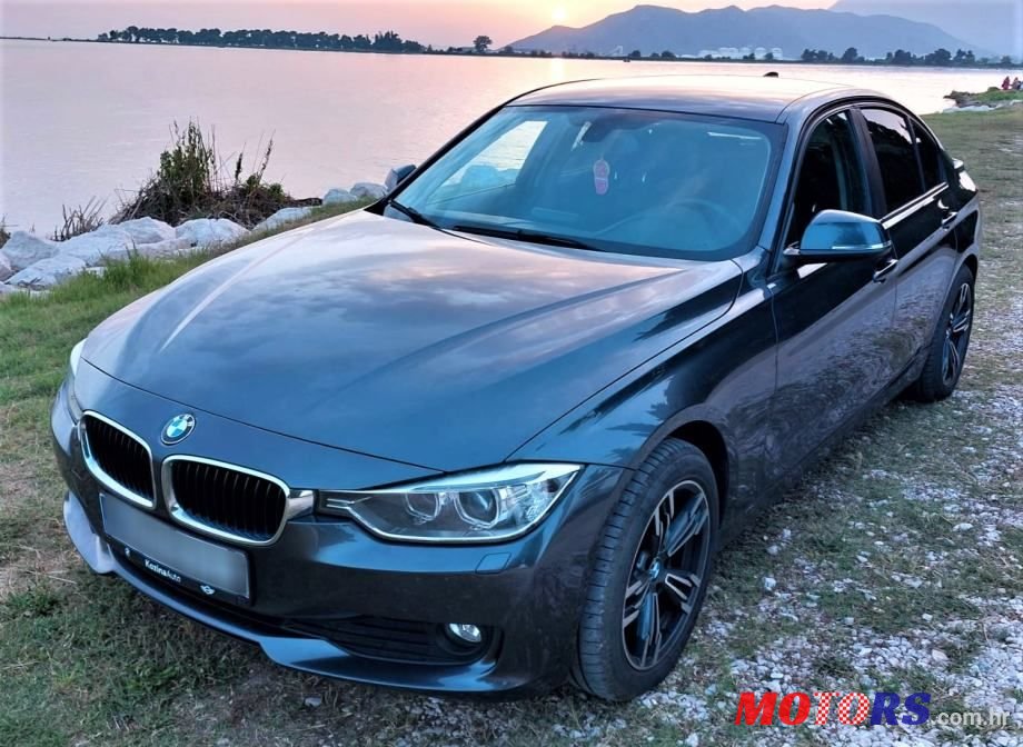 2012' BMW Serija 3 318D photo #4