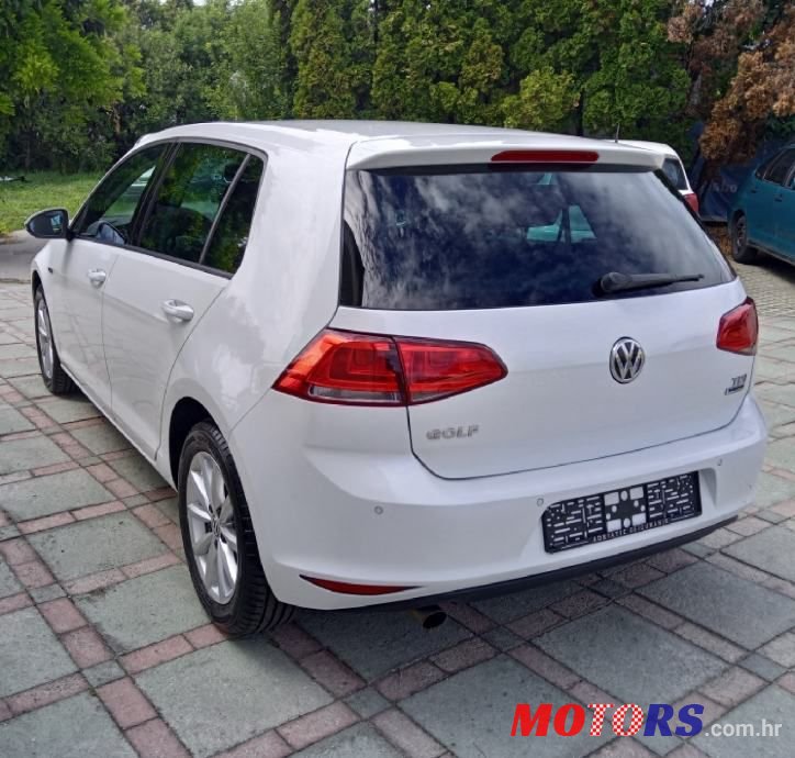 2015' Volkswagen Golf 7 1,6 Tdi Bmt photo #3