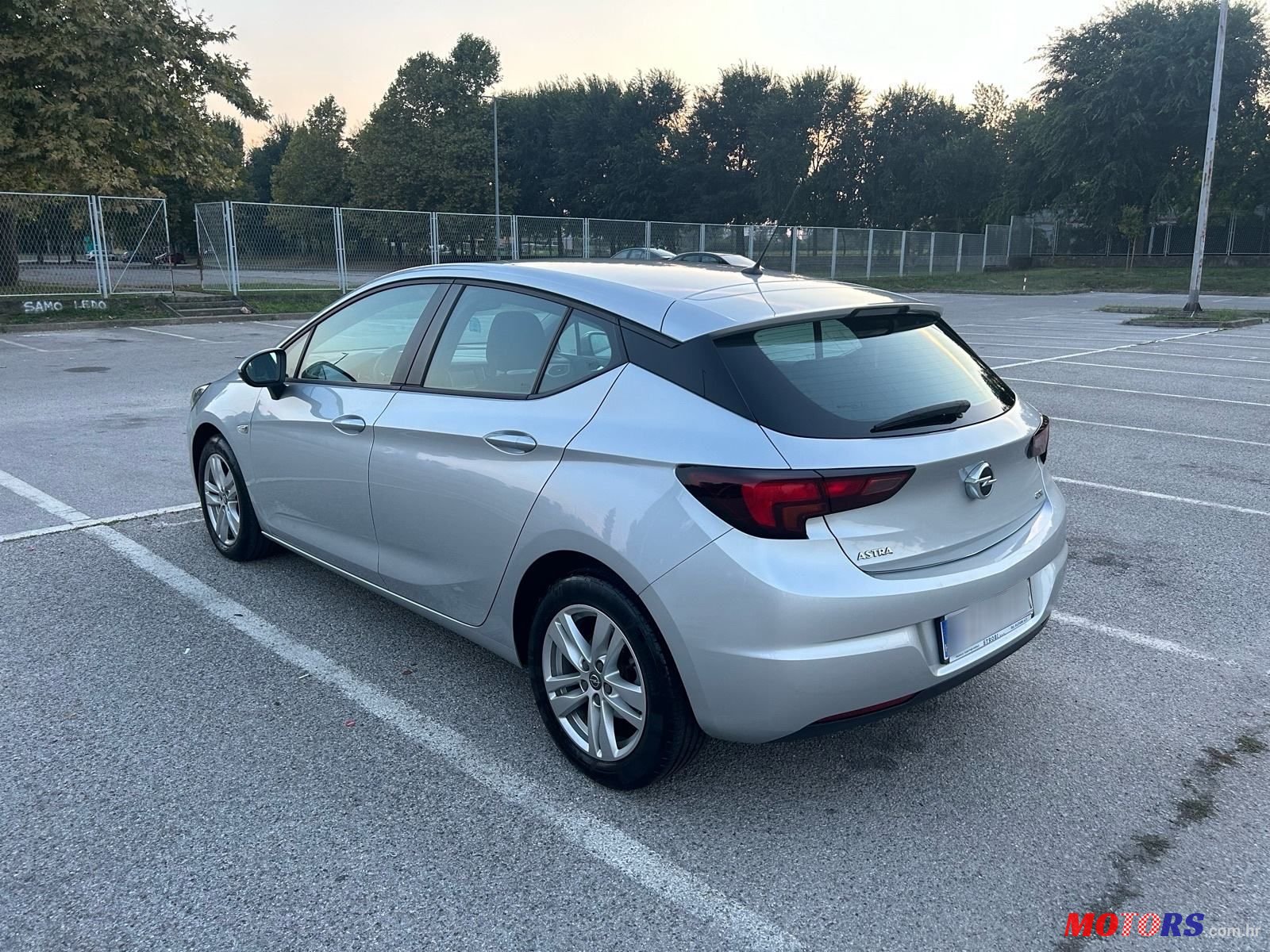 2017' Opel Astra 1.6 Cdti photo #6