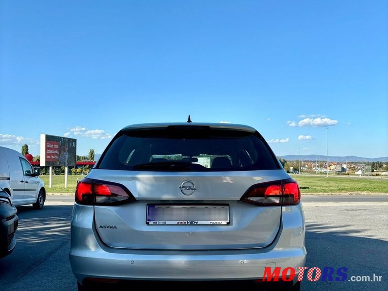 2018' Opel Astra Karavan photo #4