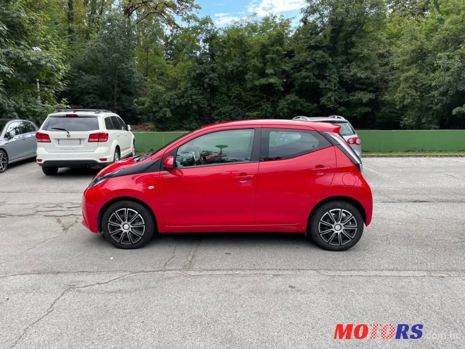 2016' Toyota Aygo 1,0 Vvt-I photo #3