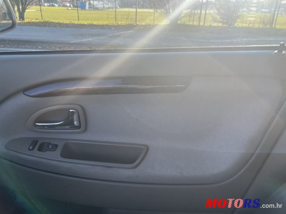 2003' Volvo S40 2,0 photo #6