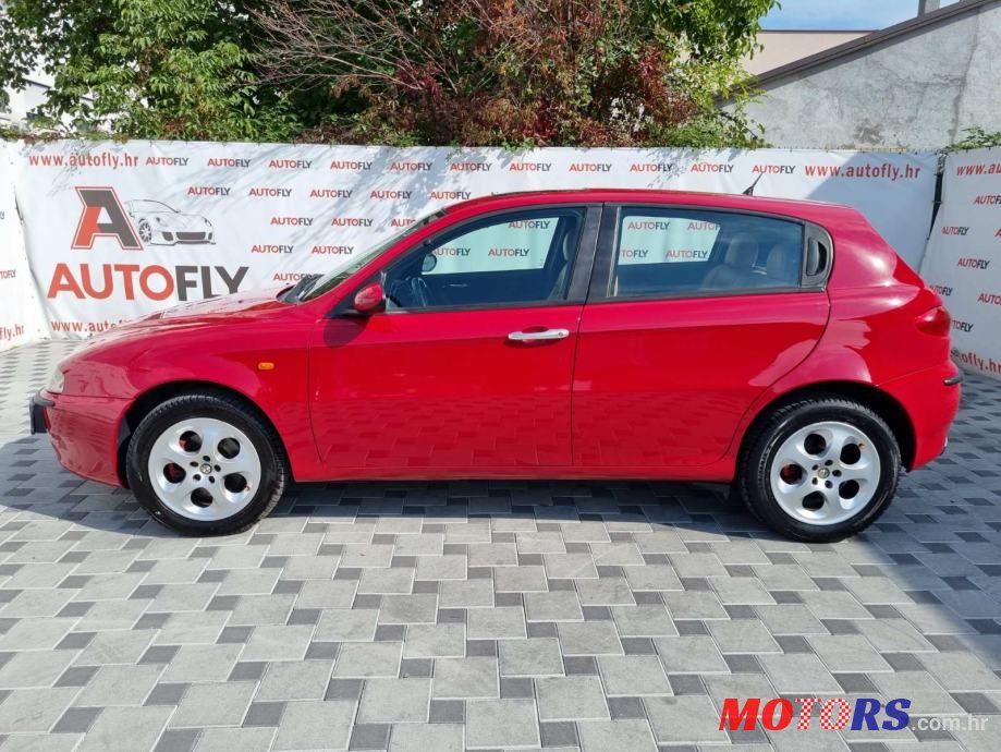 2002' Alfa Romeo 147 2,0 Ts photo #5