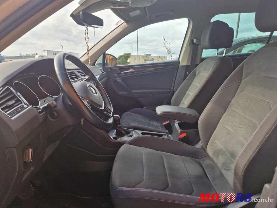2016' Volkswagen Tiguan 2,0 Tdi photo #5