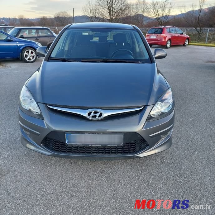 2011' Hyundai i30 1,6 Crdi photo #1
