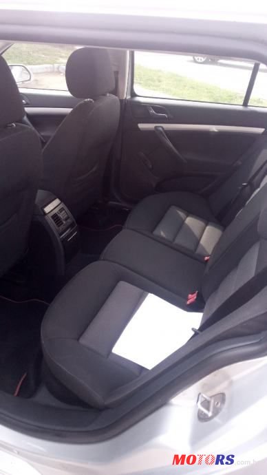 2006' Skoda Octavia photo #2