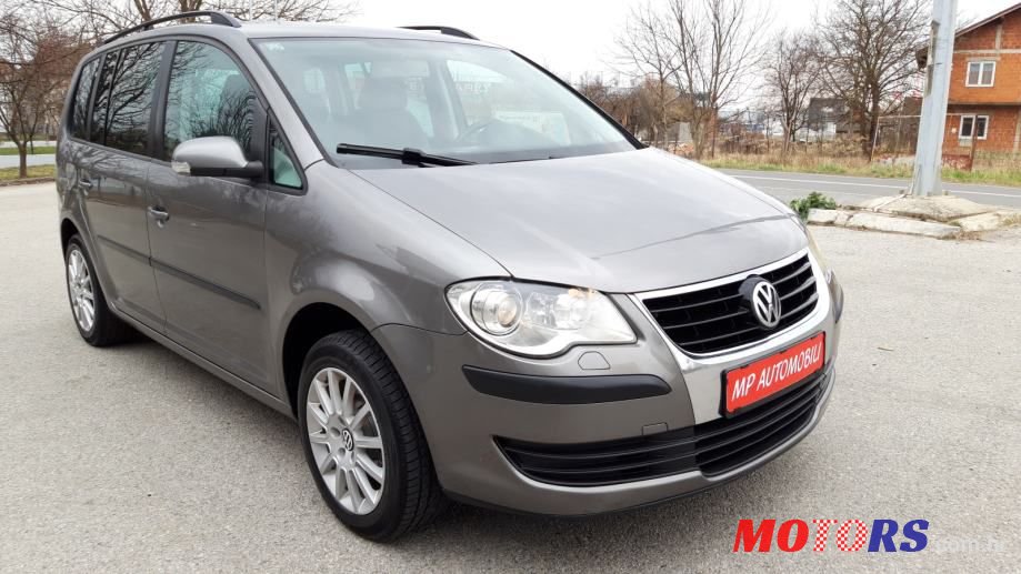 2007' Volkswagen Touran 2,0 Tdi photo #3