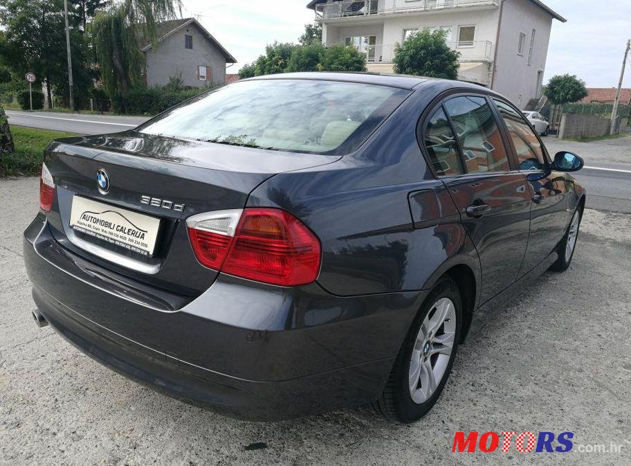 2009' BMW Serija 3 320D photo #2