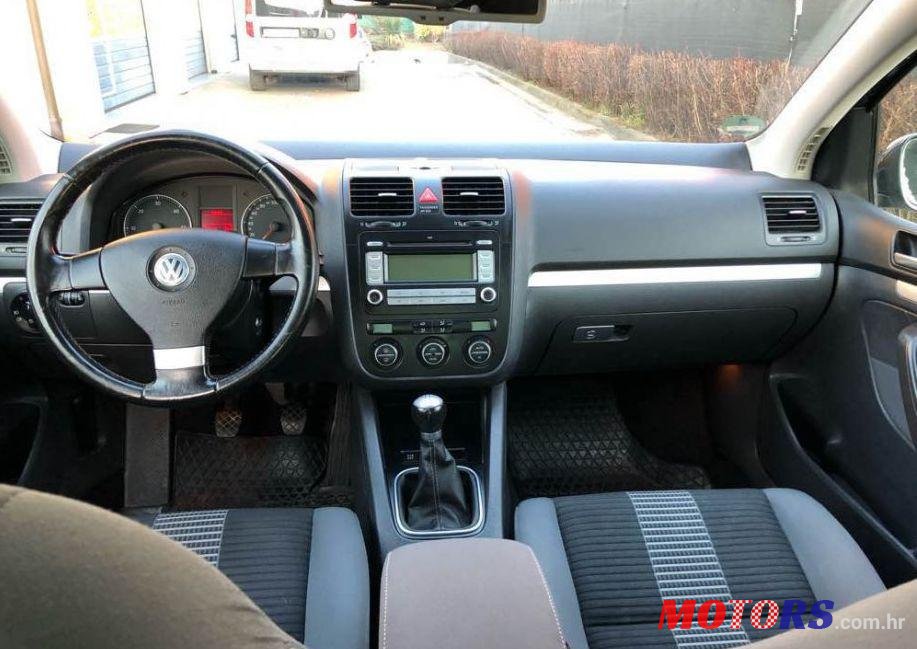 2008' Volkswagen Golf V 1,9 Tdi photo #1