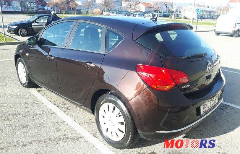 2015' Opel Astra 1.6 Cdti photo #3