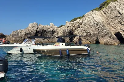 2007' Ranieri Shadow 23 Yamaha Ucb 250