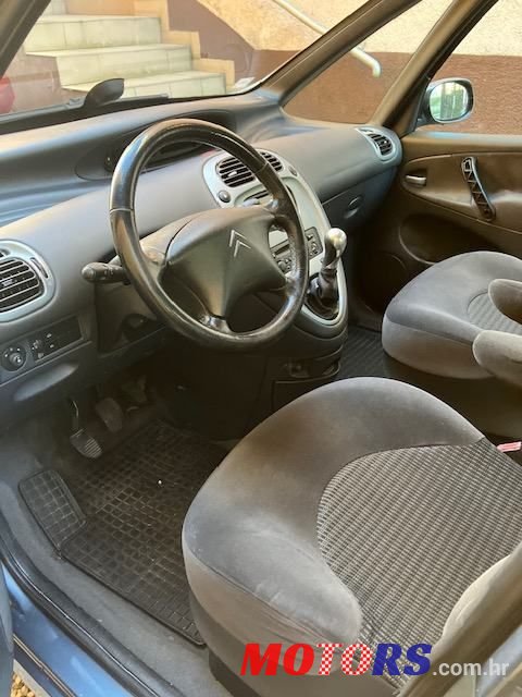 2008' Citroen Xsara Picasso 1,6 Hdi photo #5