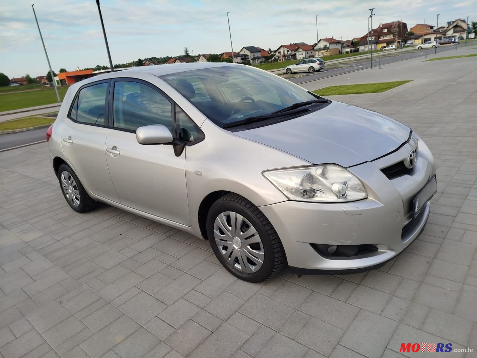 2007' Toyota Auris 2,0 D4-D photo #2