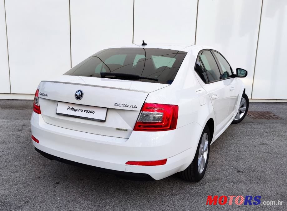 2014' Skoda Octavia 2,0 Tdi photo #2