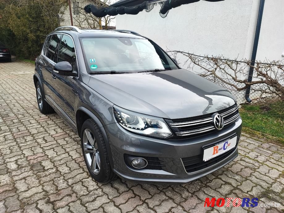 2014' Volkswagen Tiguan photo #2