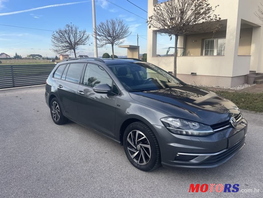 2018' Volkswagen Golf 7 Variant photo #3