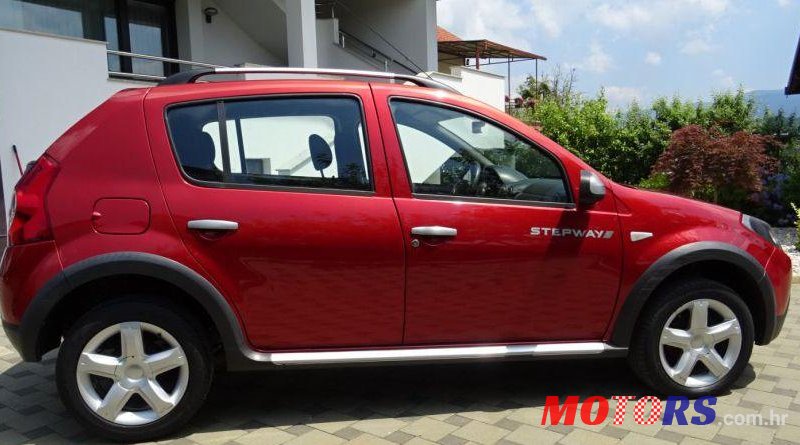 2010' Dacia Sandero 1,5 Dci photo #1