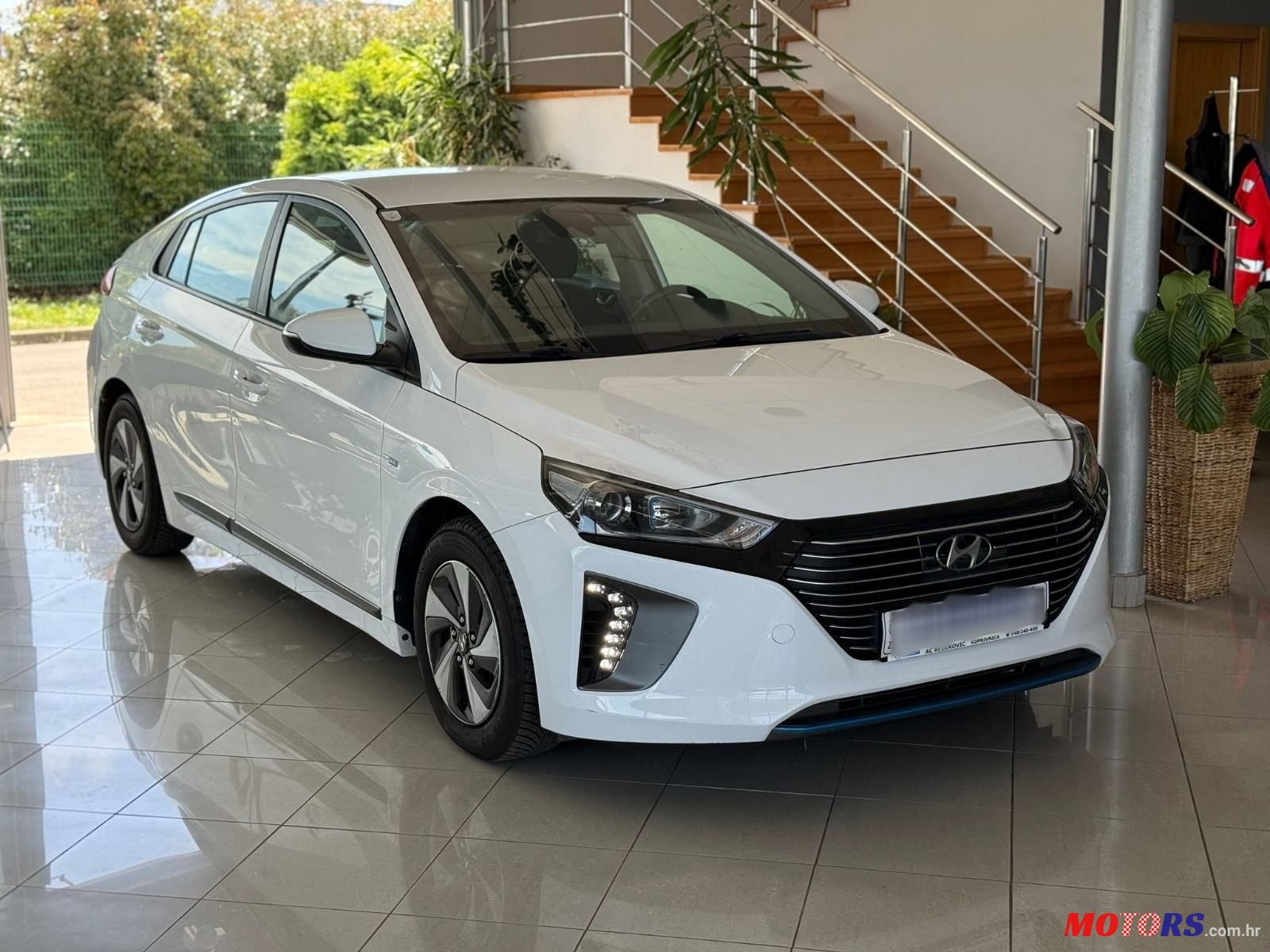2017' Hyundai Ioniq 1,6 photo #1
