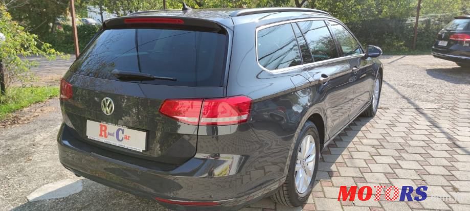 2015' Volkswagen Passat Variant photo #2