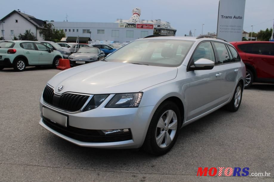 2020' Skoda Octavia Combi photo #1