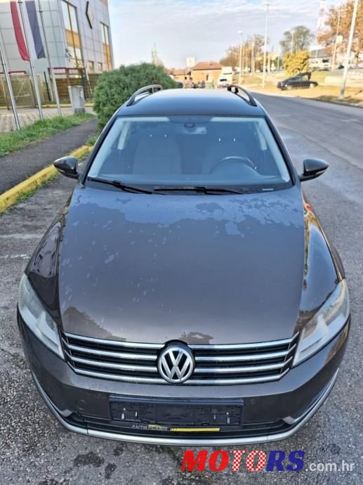 2013' Volkswagen Passat Variant photo #3