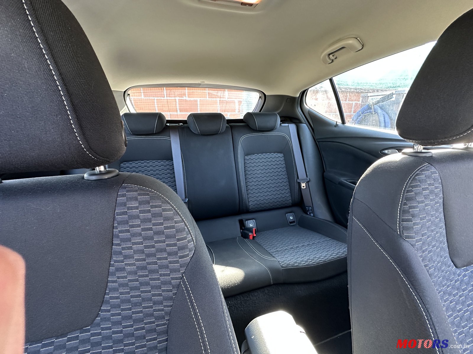 2019' Opel Astra J photo #6