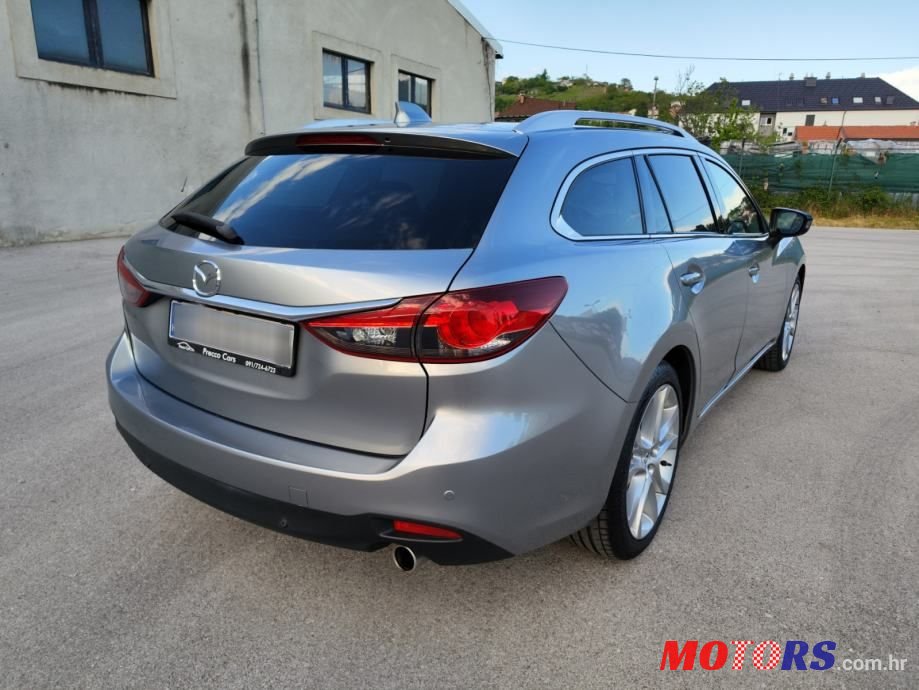 2014' Mazda 6 Sport Combi photo #5