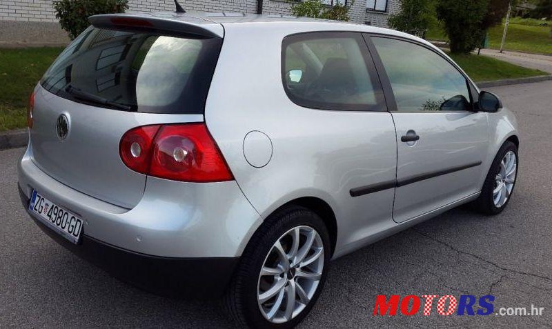 2008' Volkswagen Golf V 1,9 Tdi photo #2