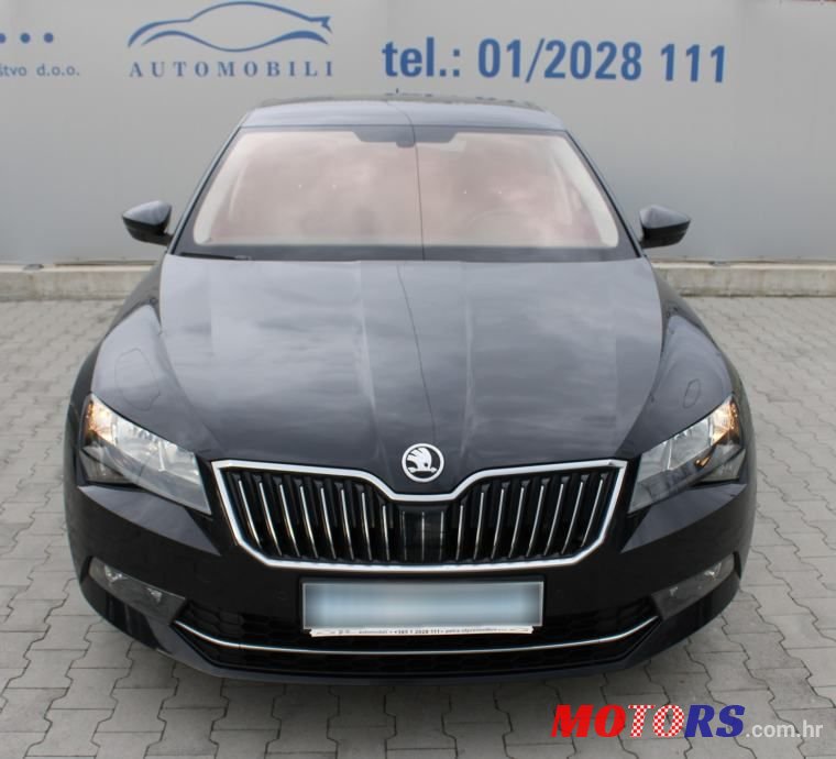 2018' Skoda Superb photo #2