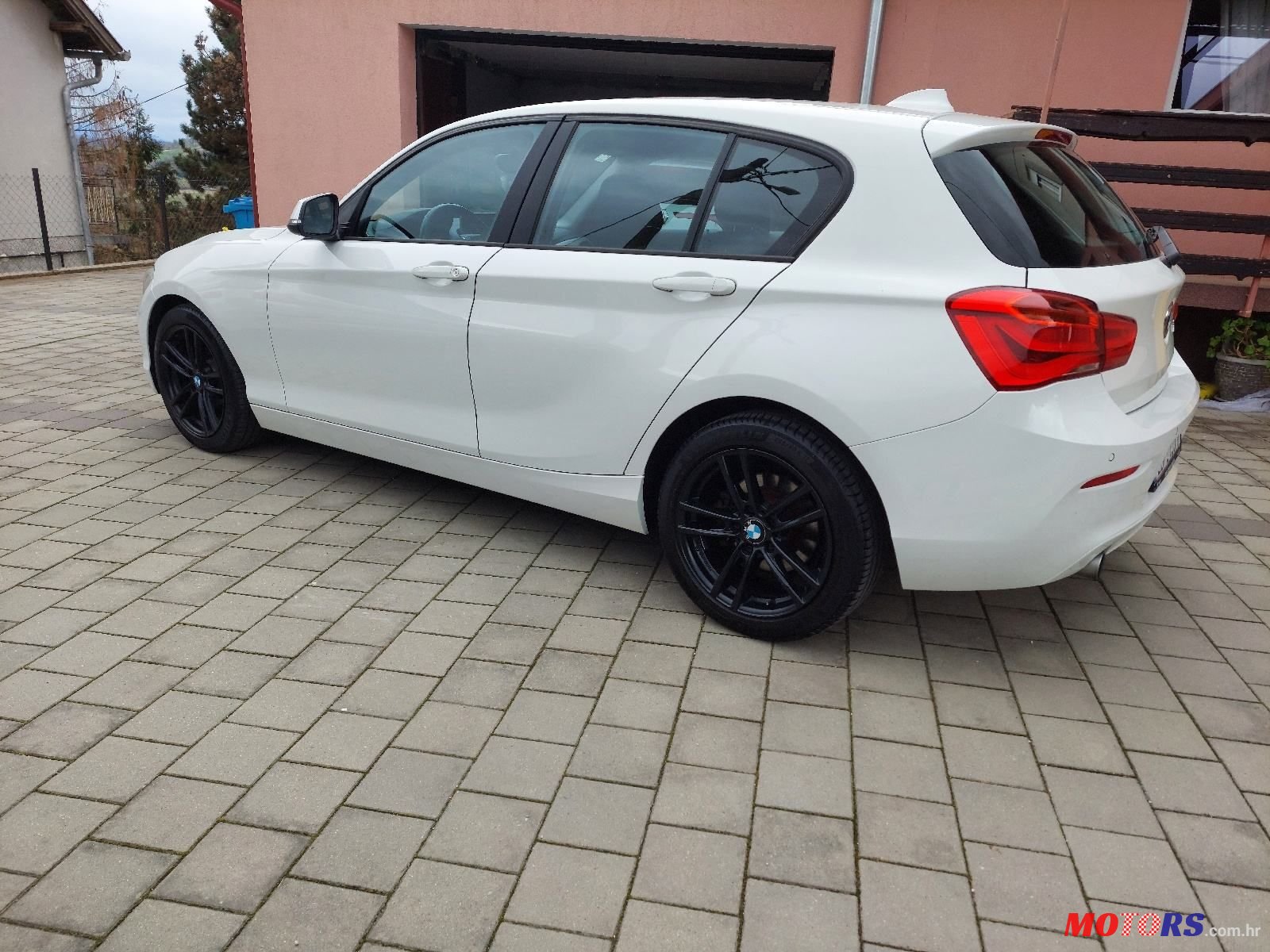 2015' BMW Serija 1 116D photo #5