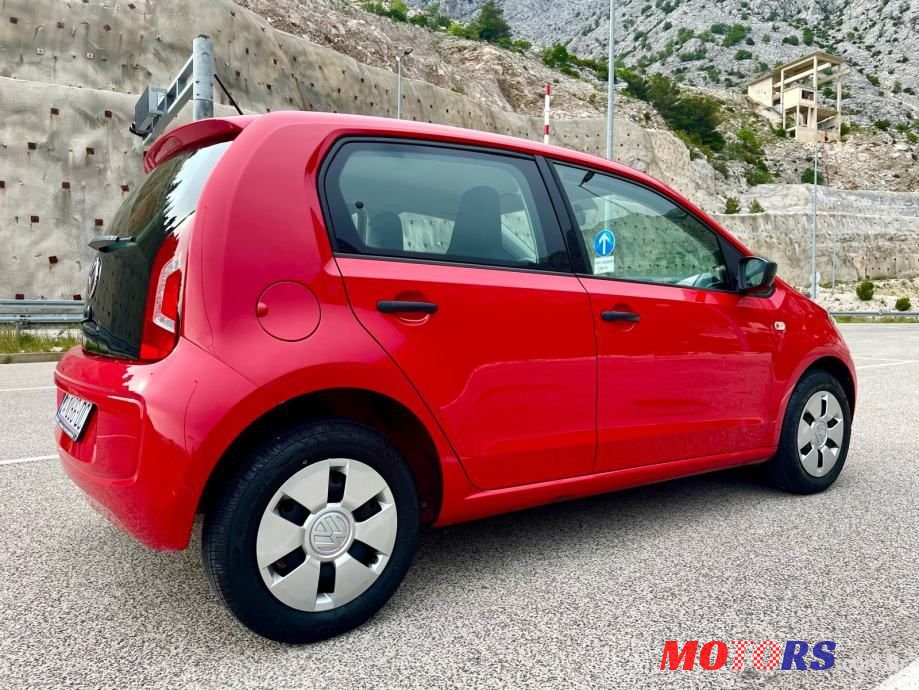 2015' Volkswagen Up! 1,0 Up! photo #3