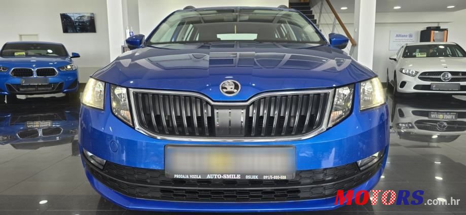 2018' Skoda Octavia Combi photo #2