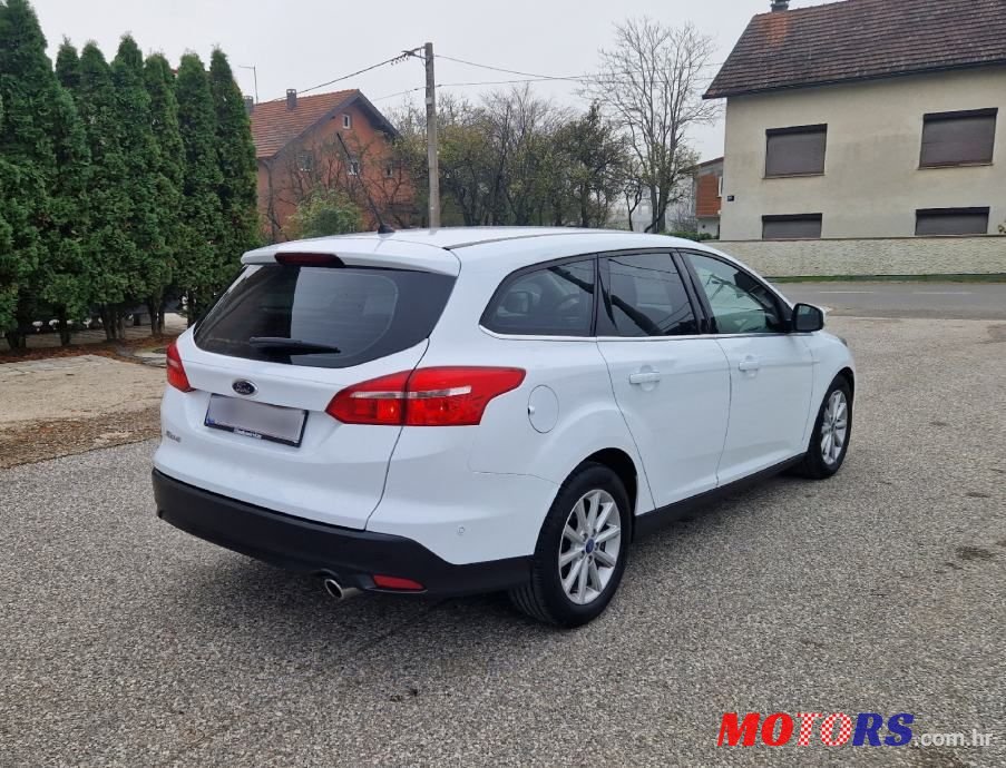 2015' Ford Focus Karavan photo #3