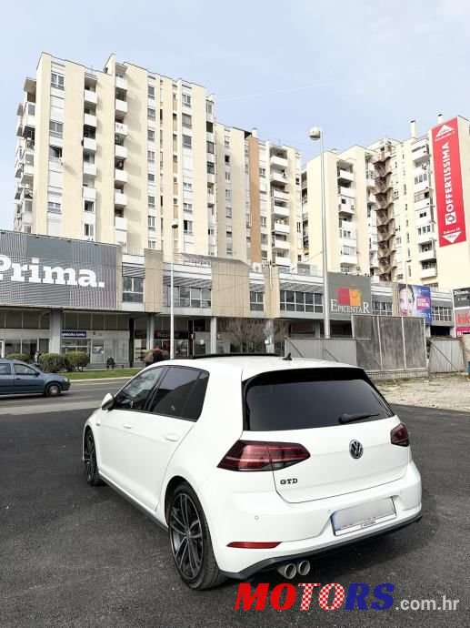 2017' Volkswagen Golf 7 2,0 Gtd photo #3