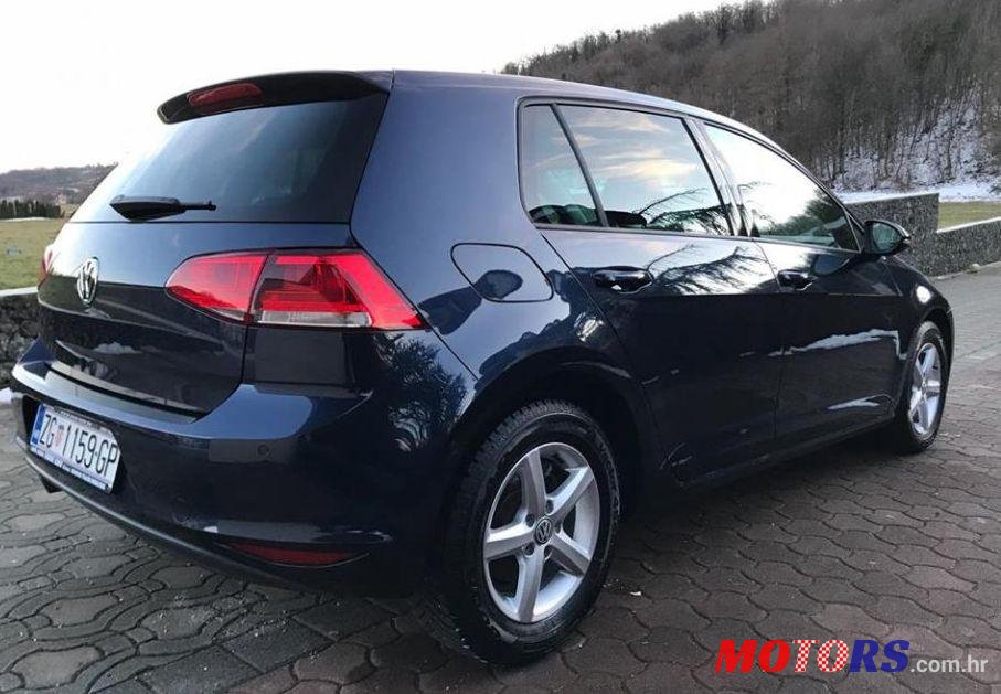 2013' Volkswagen Golf VII photo #3