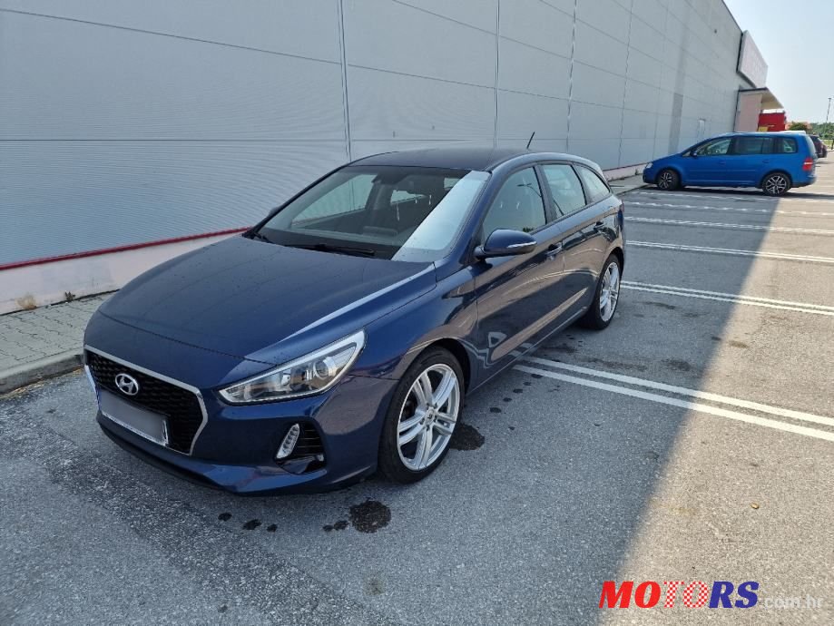 2018' Hyundai i30 1,6 Crdi photo #2